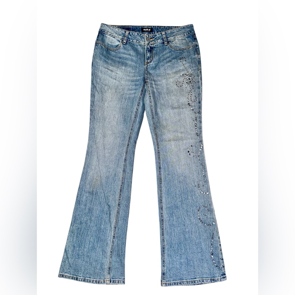 Y2K Bedazzled Bootcut Low Rise Jeans – Size 4 Light Wash Boho Festival Allen B